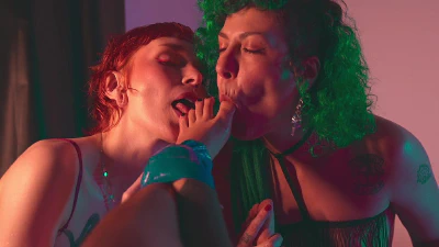 A Tongue Fits Quite Nicely Between These Toes